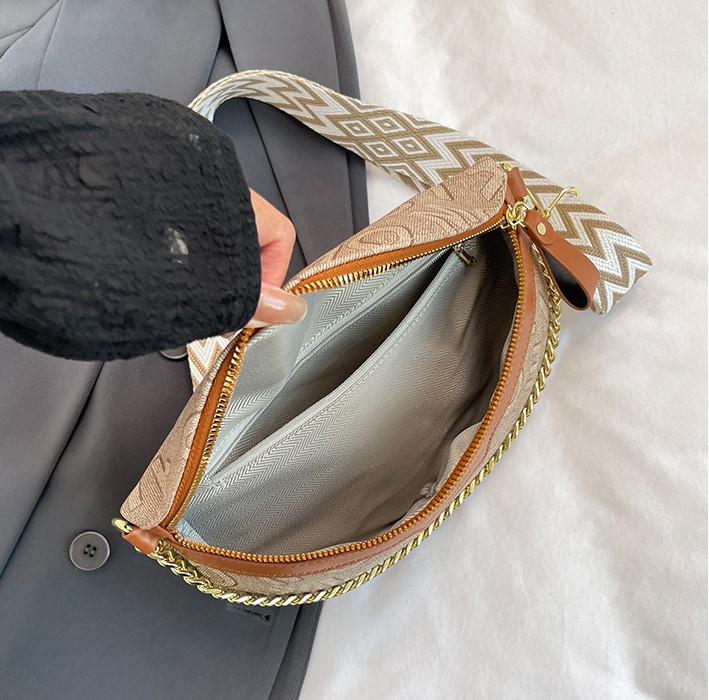 Chic Shoulder Bag - Crossbody for Men & Women in Bangladesh