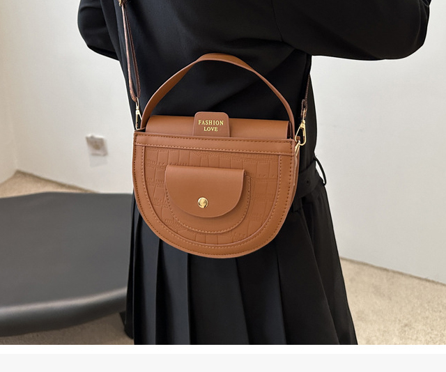 Everyday Shoulder Bag - Lightweight for Women in Bangladesh